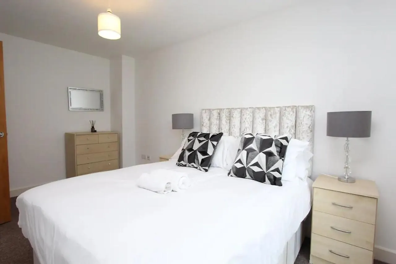 1 Bedroom Apartment With Dock Views In E16 Londres Reino Unido